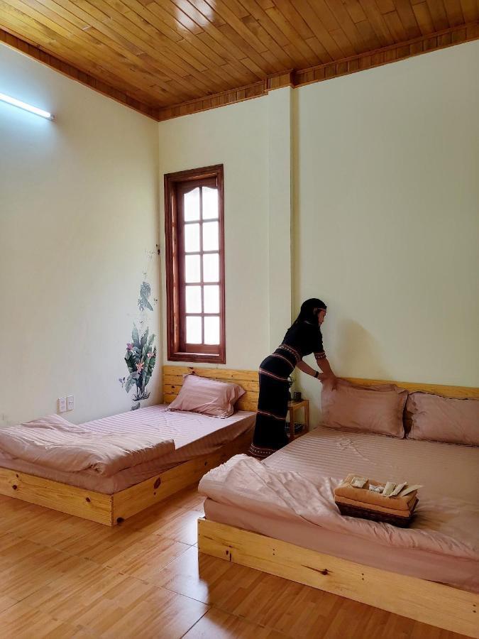 Vita Homestay Mang Den Kon Von Kla Eksteriør billede